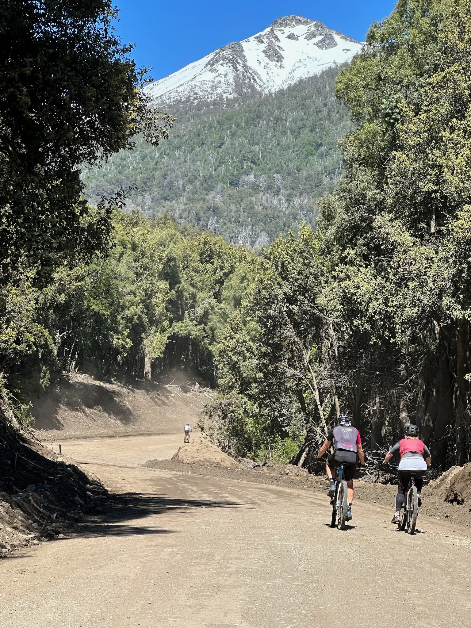 Camino de ripio hacia la El Portezuelo