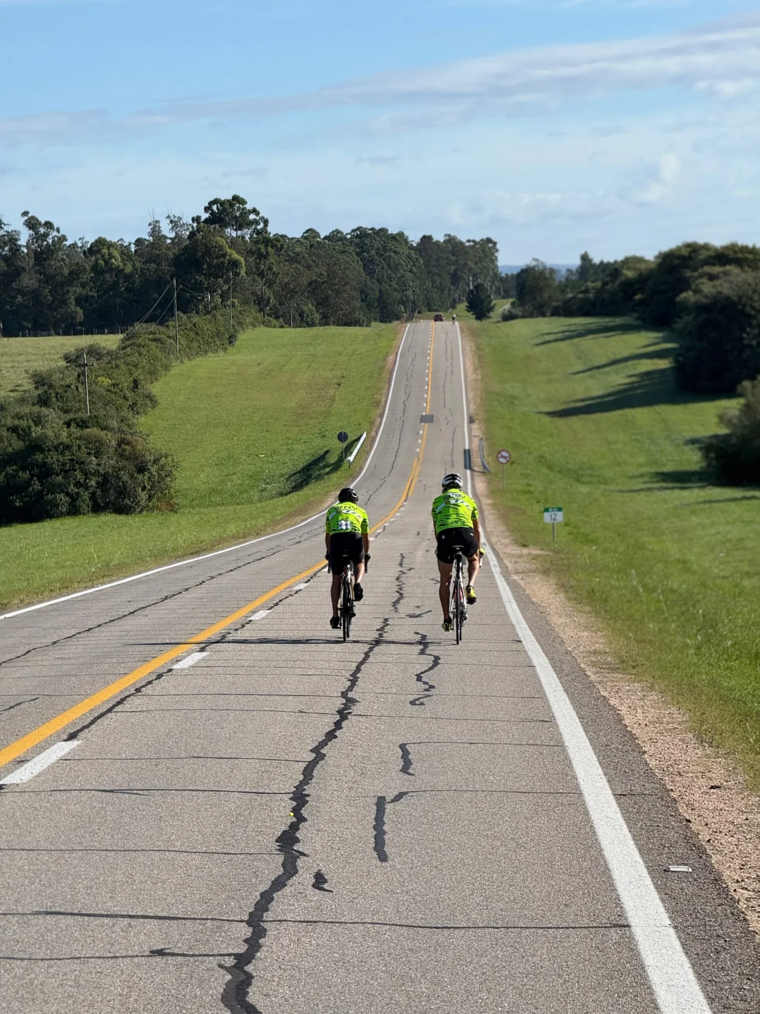 Por la ruta 12 hacia la 9
