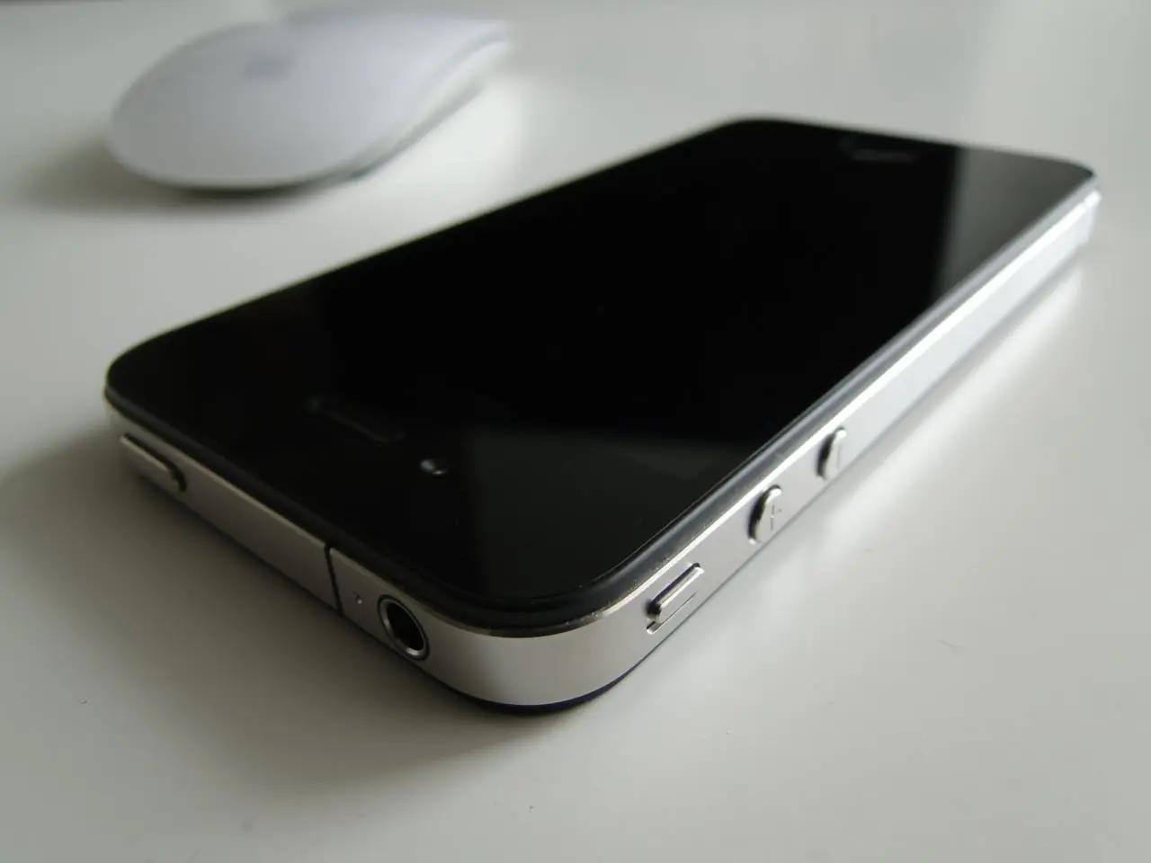 iPhone 4